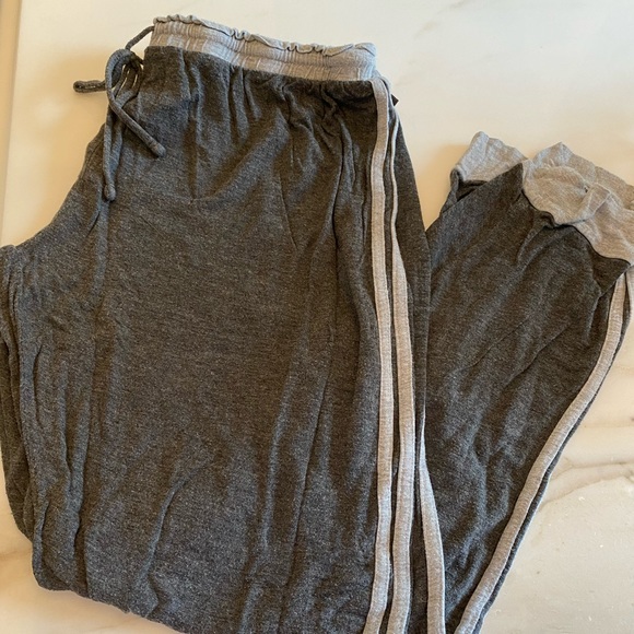 Vince Camuto Pants - Grey jogger lounge pants